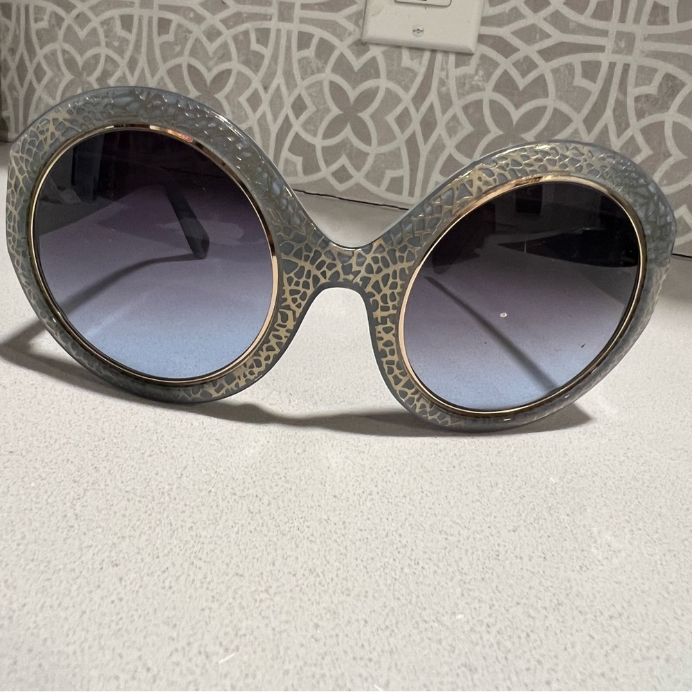 Oscar De La Renta Sun Glasses